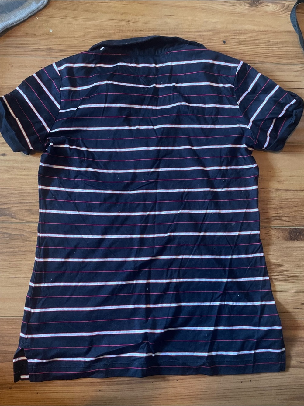 Y2K Tommy Hilfiger polo shitt - Picture 4 of 4